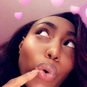 Meet your Posher, Aleah